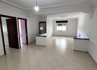 Appartement titré à vendre à Boujrah au 1er étage sur rue