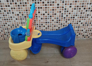 Chaussures de marque et chaises bébé pour manger