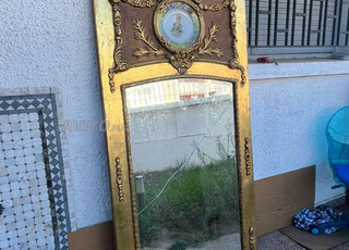 Miroir royal antique