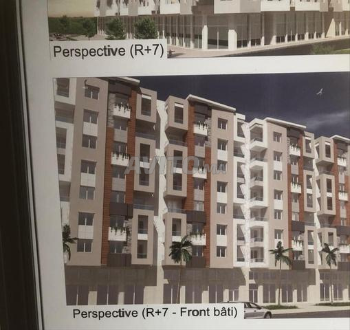 Terrain Imm R7 à vendre près de la gare routière