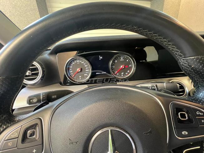 Mercedes E220 