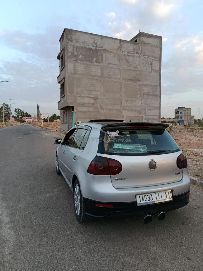 سيارة غولف 5 للبيع 