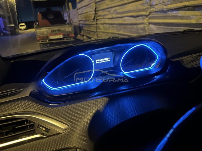 peugeut 208 2017