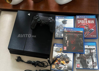 ps4 500go avec une manette et 5 jeux
