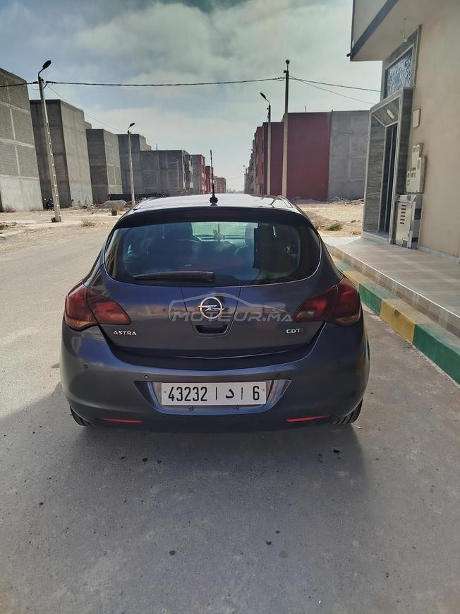 opel astra 2010
