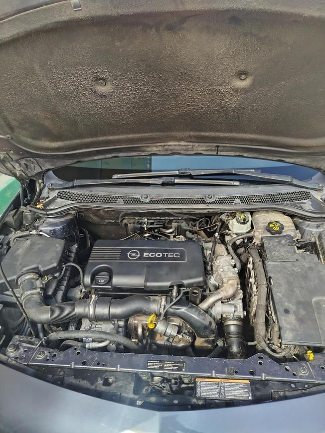 opel astra 2010