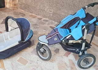 عربة أطفال قطعتين