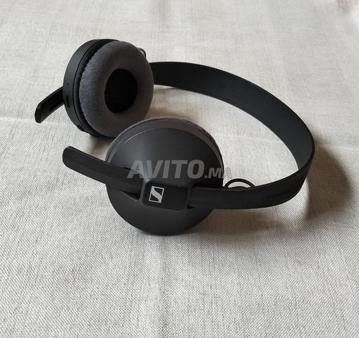 خوذة Sennheiser HD 250BT الأصلية
