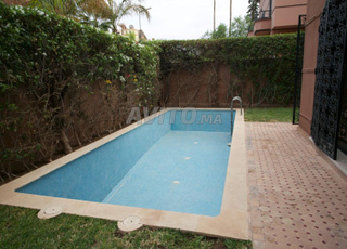 Très belle villa ensoleillée avec piscine à Targa