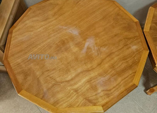 Deux tables de salon