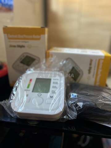 آلة قياس الضغط pressure monitor