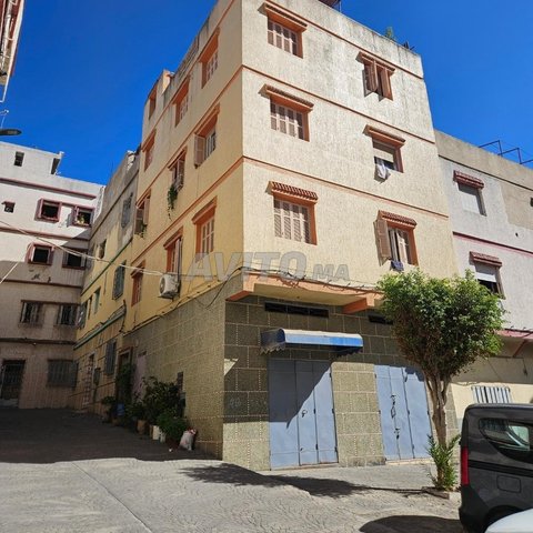 Maison à vendre à Tanger Ben Diban de trois étages 85 mètres