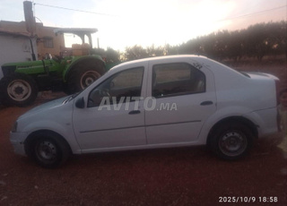 Voiture de type Dacia Logan à vendre