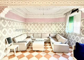 Grande maison familiale de 3 étages et meublée