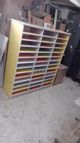 دعامات رفوف مدرسية عملية وقوية