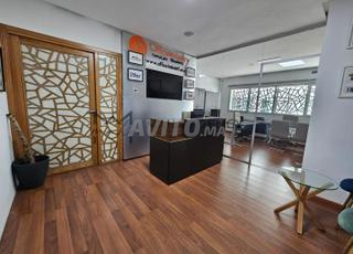 02 مكاتب متصلة فائقة الروعة للبيع