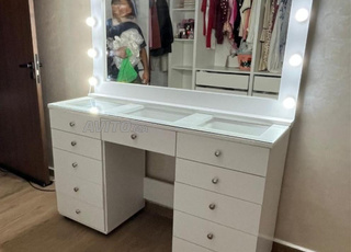 Coiffeuse avec miroir hollywood (Led)