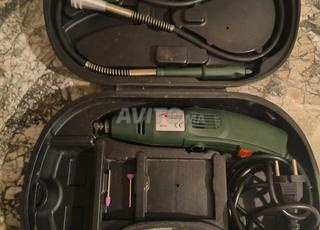 أداة متعددة الوظائف