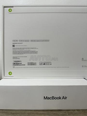 Macbook Air Chip M4 16Go 256Go Bleu Ciel /Minuit - 2