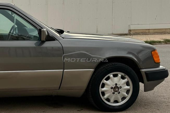 Mercedes-Benz 250 W1
