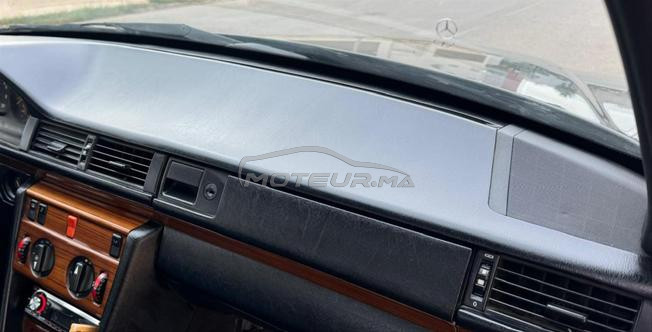 Mercedes-Benz 250 W1