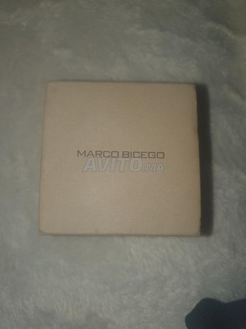 ذهب ابيض احمر وحجر دياموند MARCO BICEGO