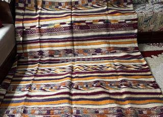 Tapis artisanal berbère marocain