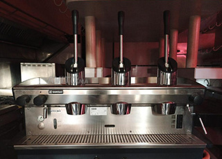 ماكينة قهوة جديدة