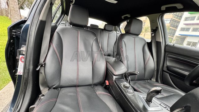 BMW الفئة الأولى بنزين أوتوماتيكية 2012 في الرباط