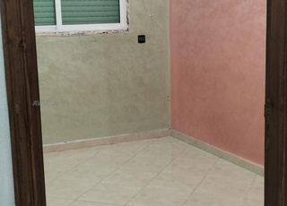 Appartement à louer 82 m² à Deroua