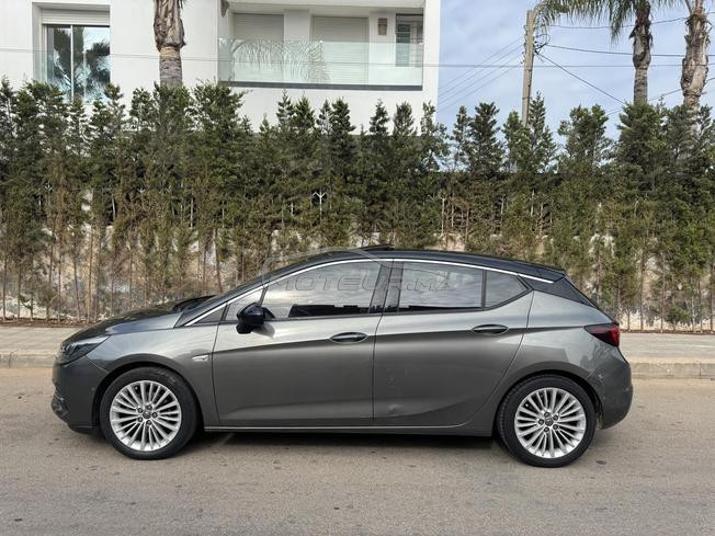 Opel Astra 1.5 Diesel - Automatique – 2021
