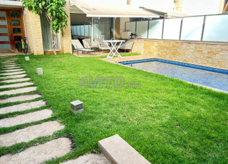 Villa luxueuse meublée à louer avec piscine