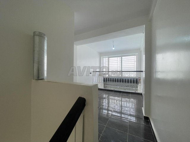 محل للإيجار في مونتازا جديد