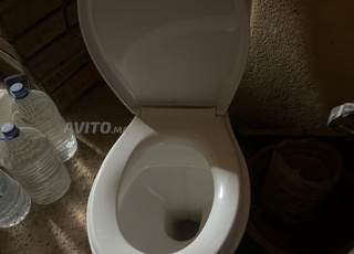 مرحاض جديد تمامًا