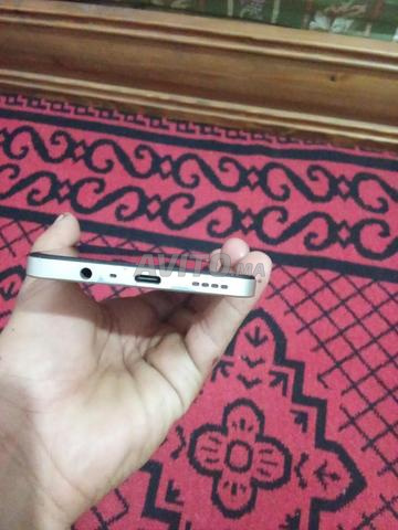 Téléphone en bon état, aucune pièce reco - 2