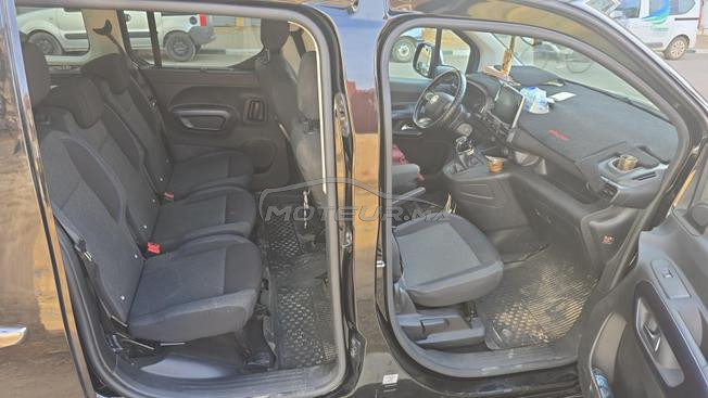 voiture toute neuve 
