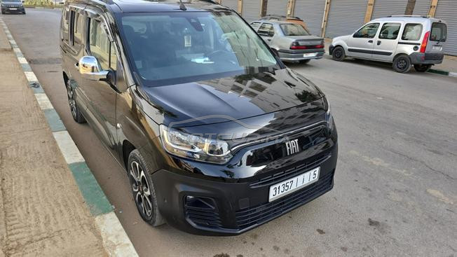 voiture toute neuve 