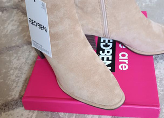 Chaussures bottes classes à un prix très raisonnable