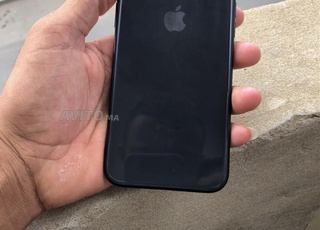 Iphone XR stockage 64 GB état batterie 84