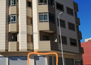 Local commercial à louer, 22m2 et mezzanine 10m2