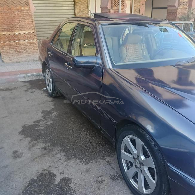مرسيدس 220E