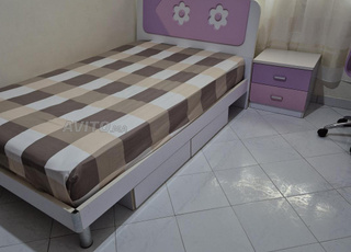 غرفة فتيات كاملة