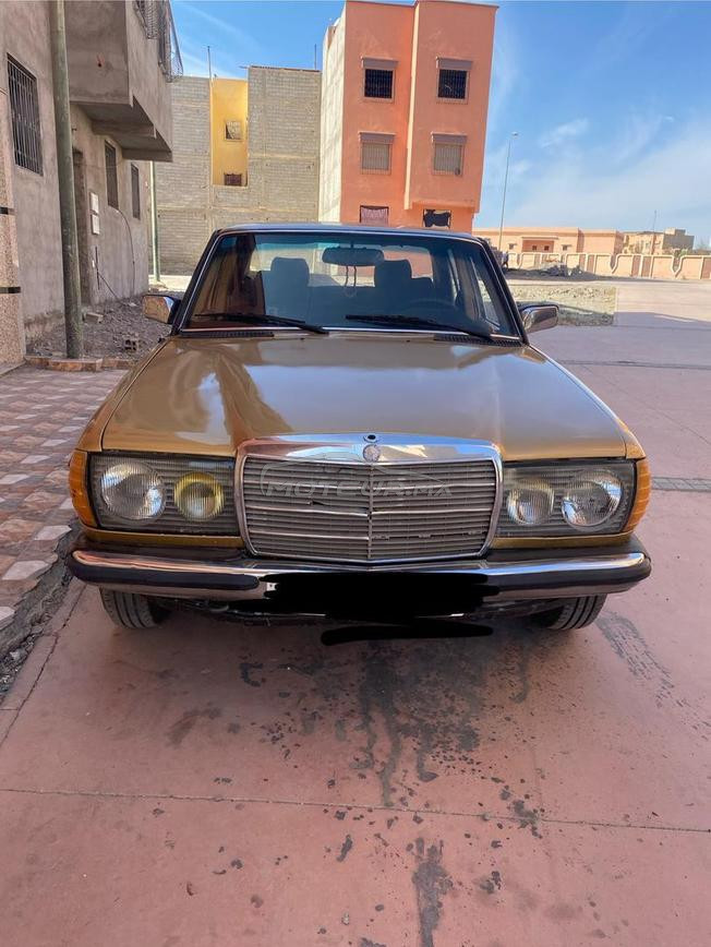 Mercedes 240 D