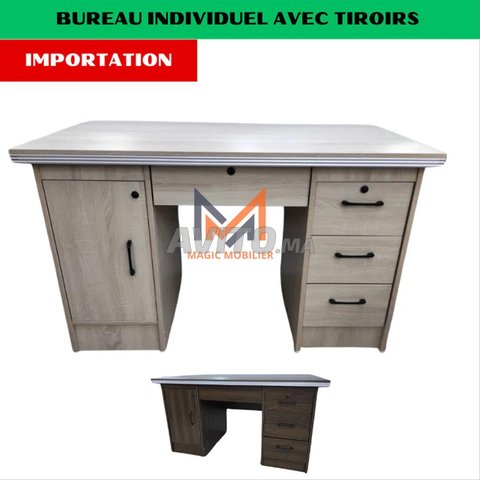 مكتب فردي مزود بأدراج ثابتة