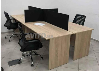 La fabrication des bureaux en forme de marguerite