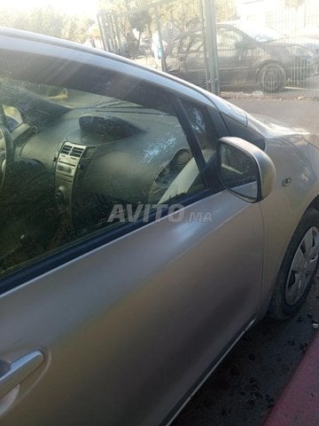 voiture Toyota yaris