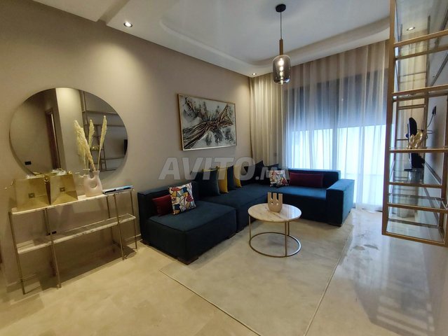 Studio de 39m avec 47m terrasse a coté Ghandi