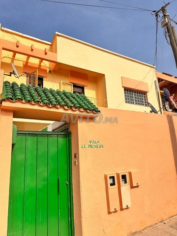 Étage de villa à louer – Centre-ville