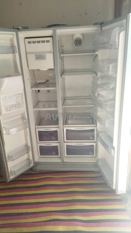 ثلاجة 2 بيبان للبيع في حالة جيدة