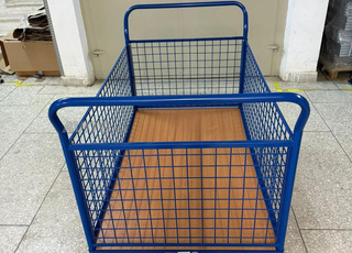 Chariot 4 panneaux grillagés – 500kg